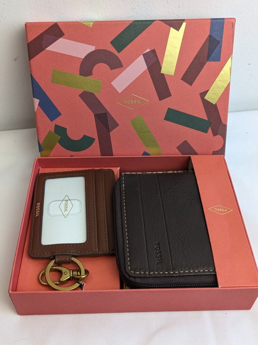 Fossil Wallet Set - Passport holder, ID tag & cardholder